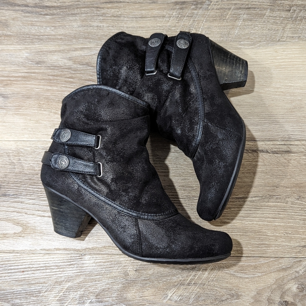 BearTraps Regina Suede Booties Size 9